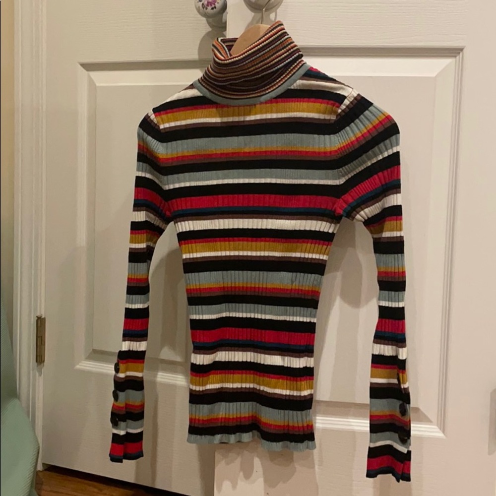 Colorful striped ribbed turtleneck
